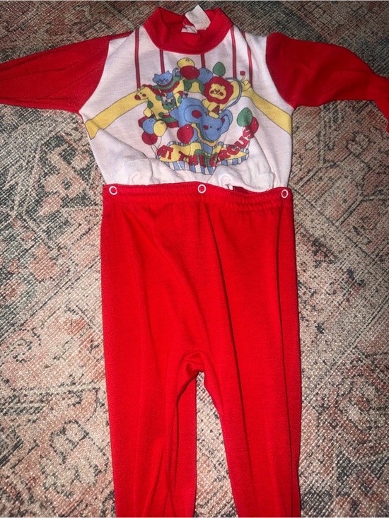 Source Unknown Other - Vintage Circus Pajamas Size 3T Footie Pajamas Unisex Toddler Size 3